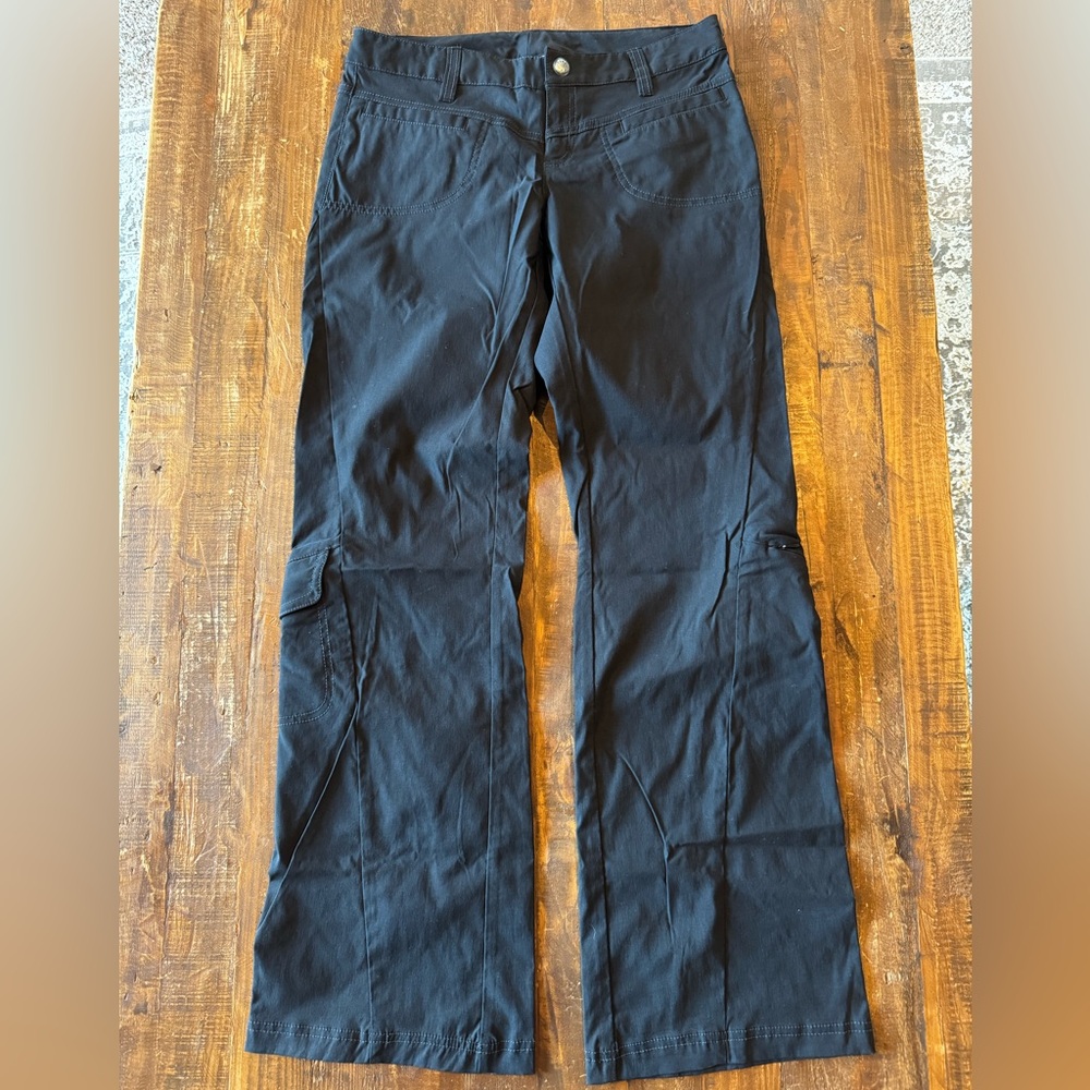 Athleta Women’s Black Cargo Pants